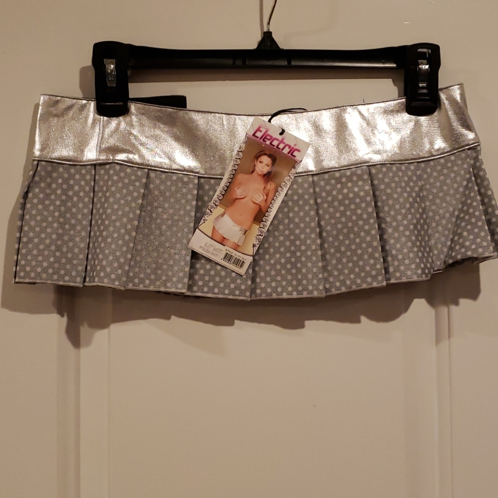 COPY - COPY - Vintage by Eletric silver polka. Mini skirt